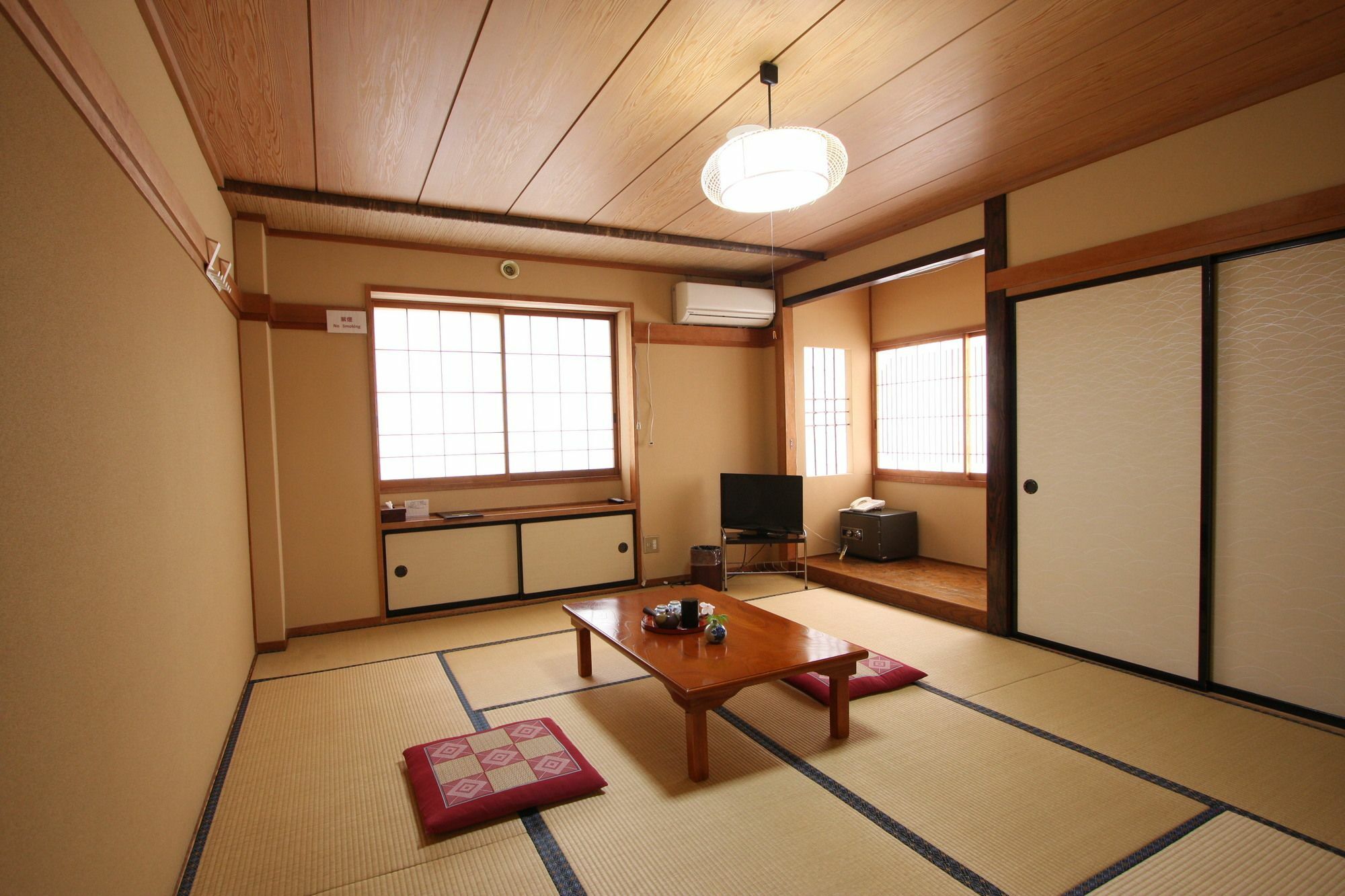 Kawahiro Ryokan Nozawaonsen
